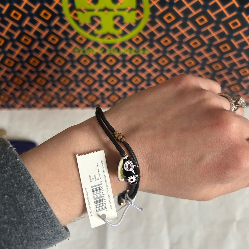 Tory Burch Shell Slider Bracelet In Tory Gold Black Multi - Picture 4 of 6